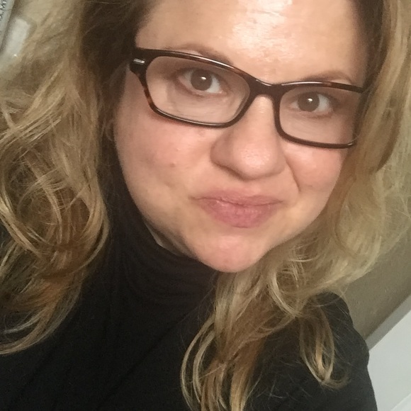 Meet your Posher, Andra - Picture 1 of 1